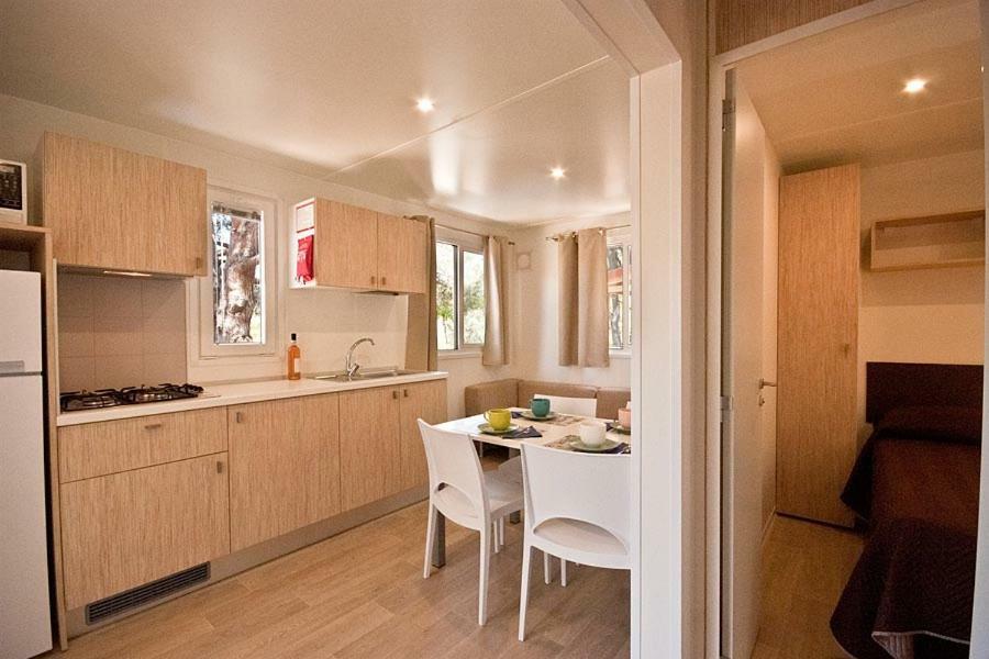 Acquaviva Village Camping ポルトフェッラーイオ エクステリア 写真