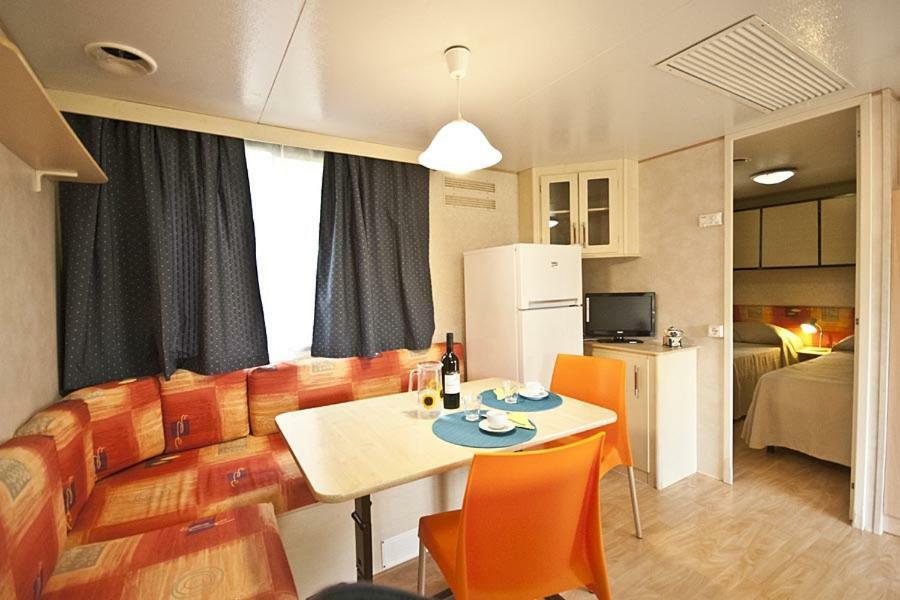 Acquaviva Village Camping ポルトフェッラーイオ エクステリア 写真