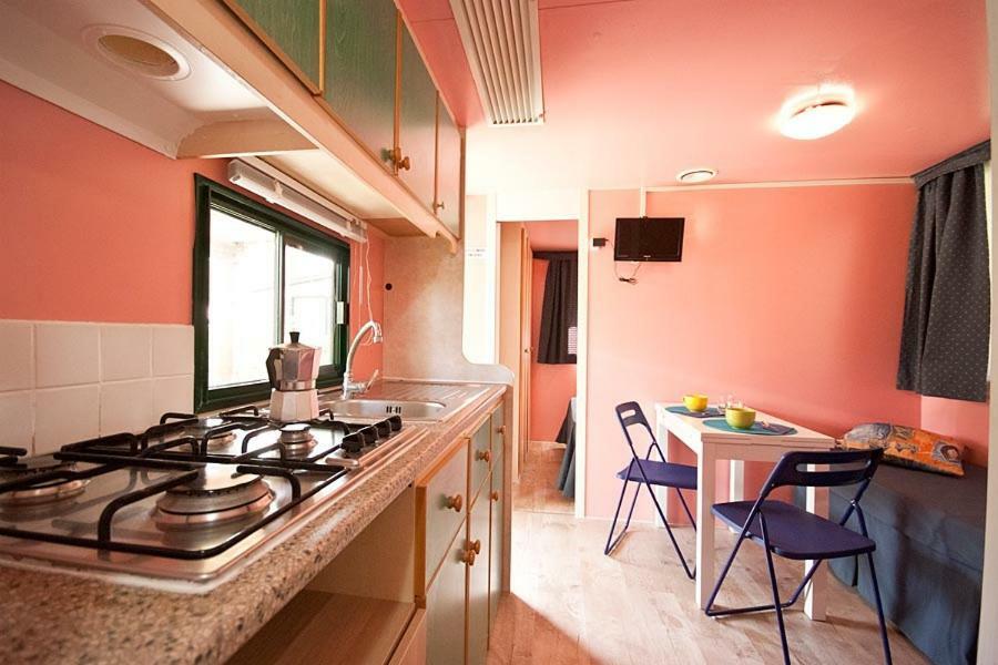 Acquaviva Village Camping ポルトフェッラーイオ エクステリア 写真